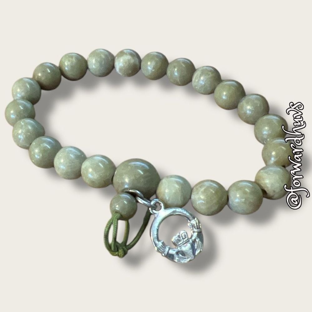 Bundle Sale 3 for $15 | Green Bead Irish Claddagh Stretch Bracelet